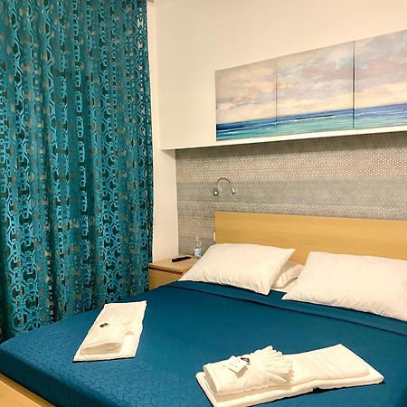 Hotel L'Ultima Luna à Termoli Extérieur photo